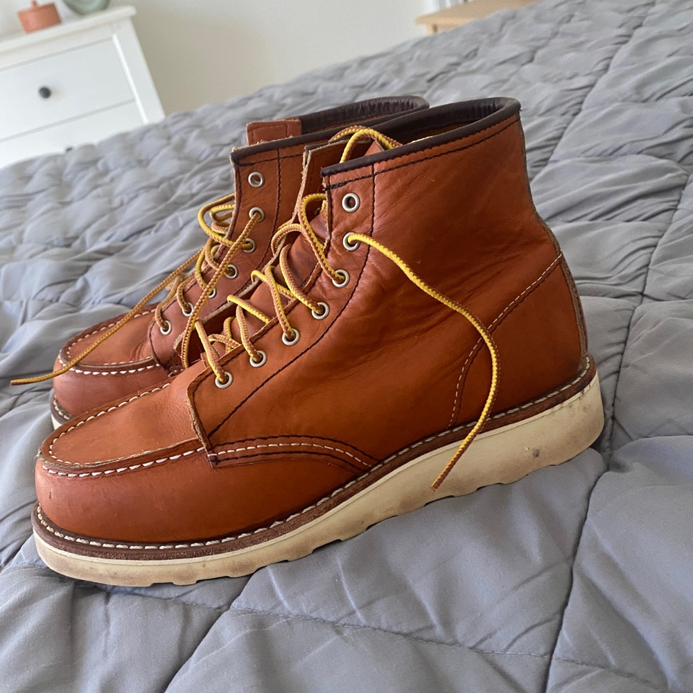 Women‘a Red Wing 6 inch Classic Moc